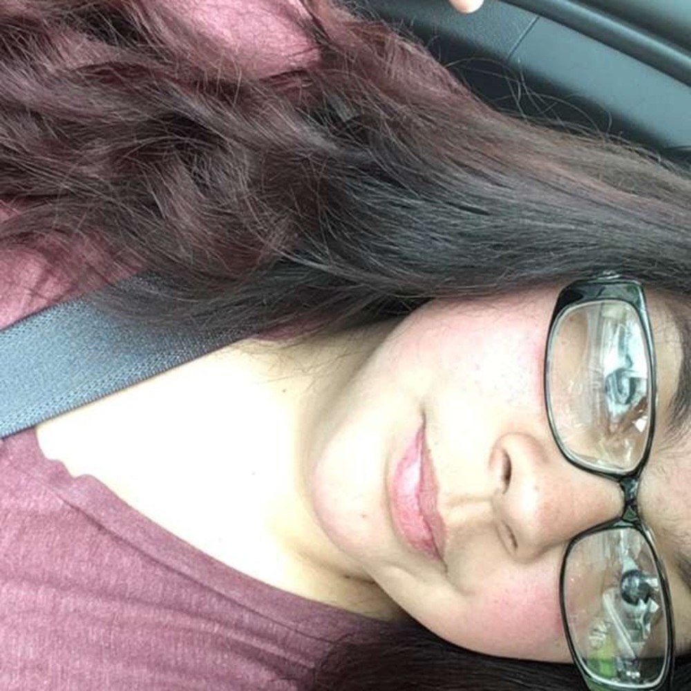 Meet your Posher, Lois